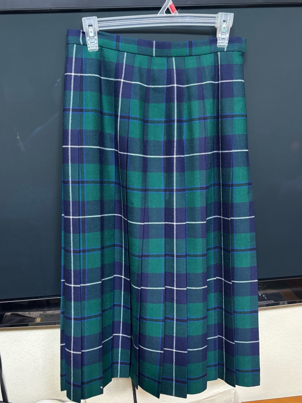 Vintage Scotland Wool Green Blue Tartan Plaid Pleated Midi Skirt Med Academia